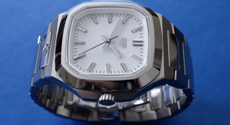 Golden Concept Royal Automatic Watch Review: A Traditional Timepiece from an Innovative Apple Watch Case Maker