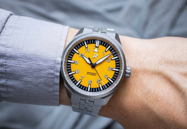 RZE Resolute Type A: A Modern Take on the Classic Pilot's Watch
